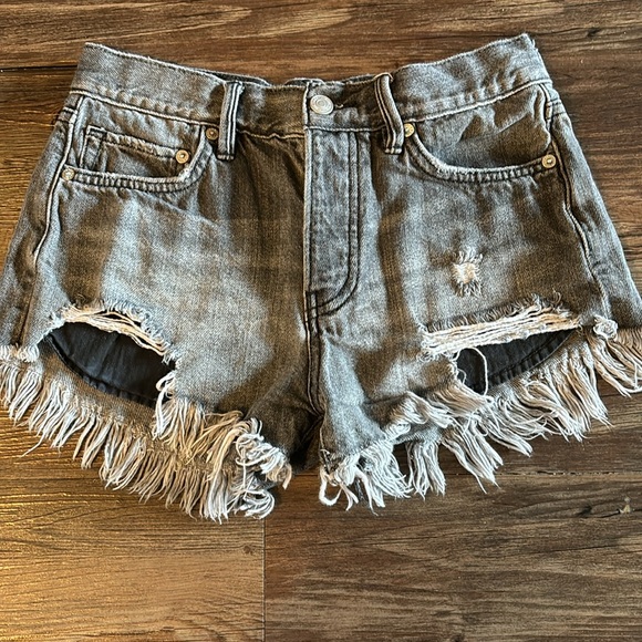 Free People Good Vibrations denim shorts, size 24 - Picture 3 of 7